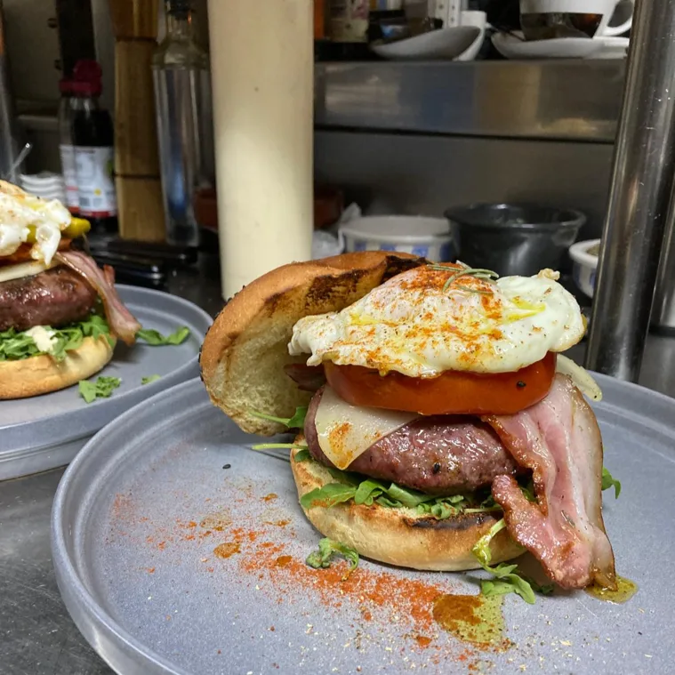 Hamburguesa de vacuno tudanco a la parrilla